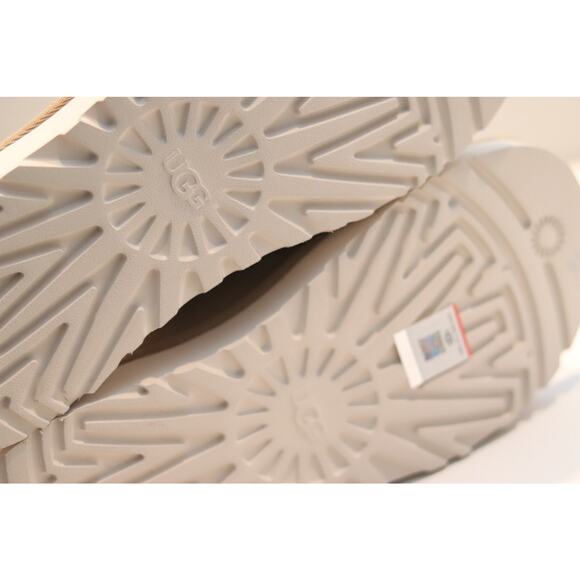 UGG Goldencoast Strap Slide Sz 9